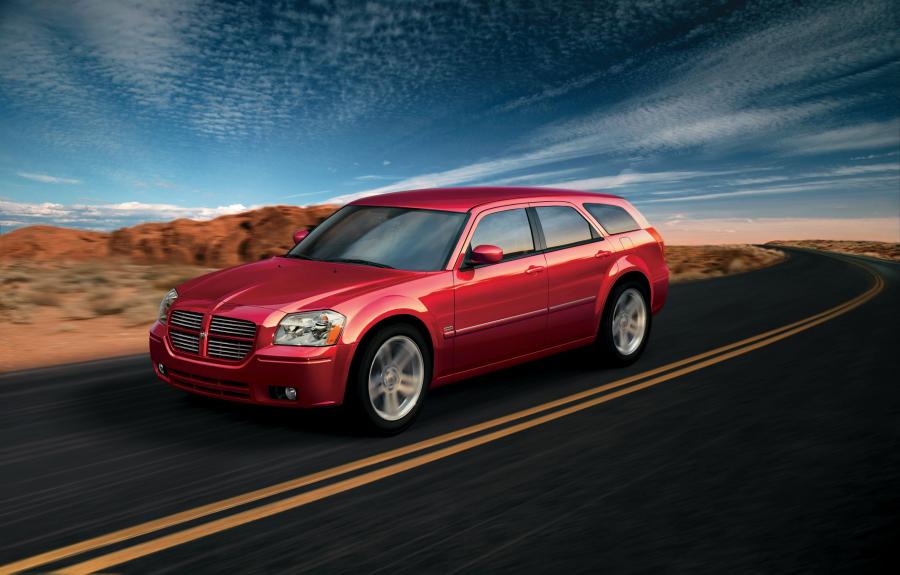  Dodge Magnum R/T 2005 года  (фото 19 из 39)